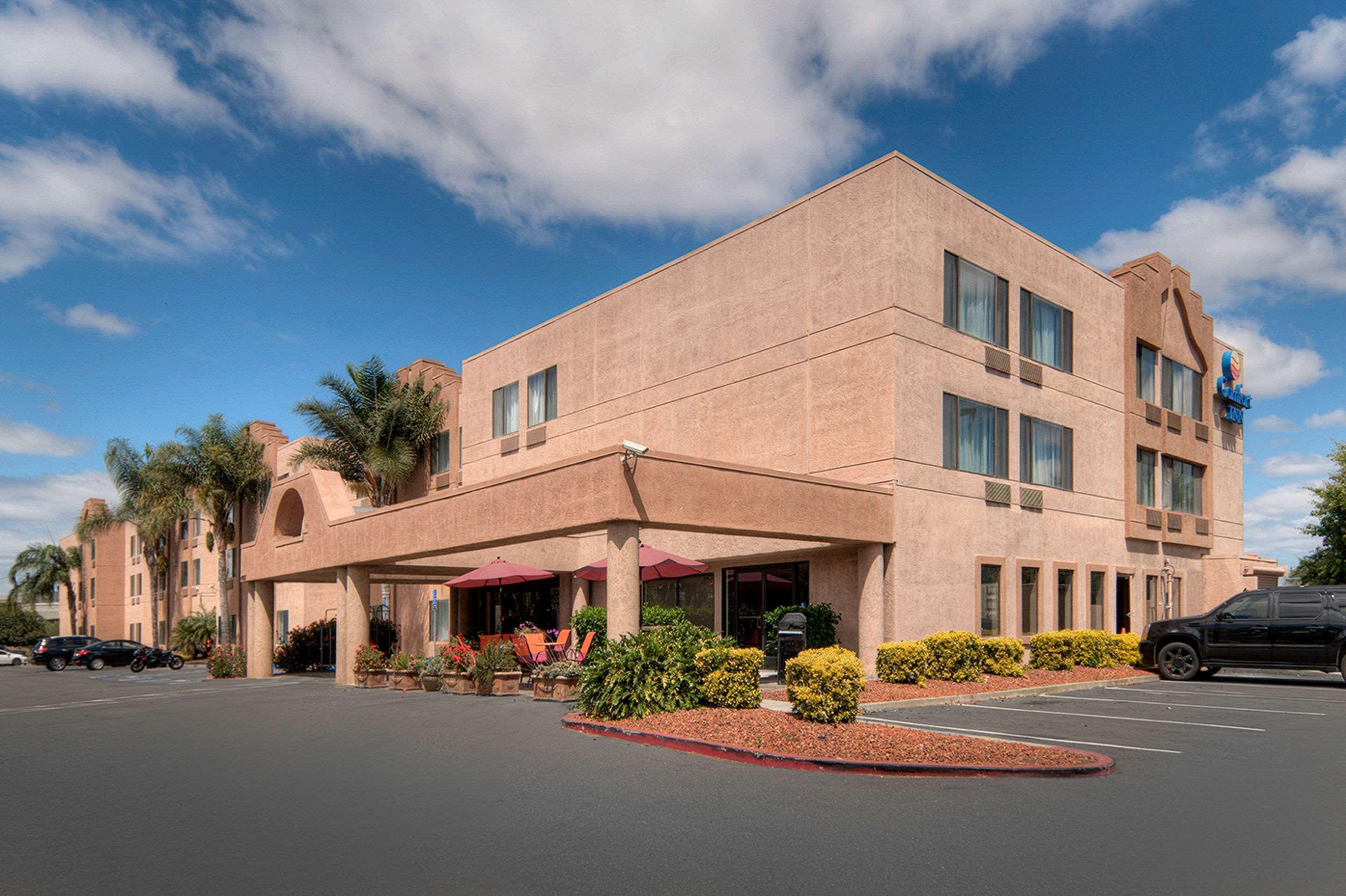 Comfort Inn Silicon Valley East Fremont Exterior foto